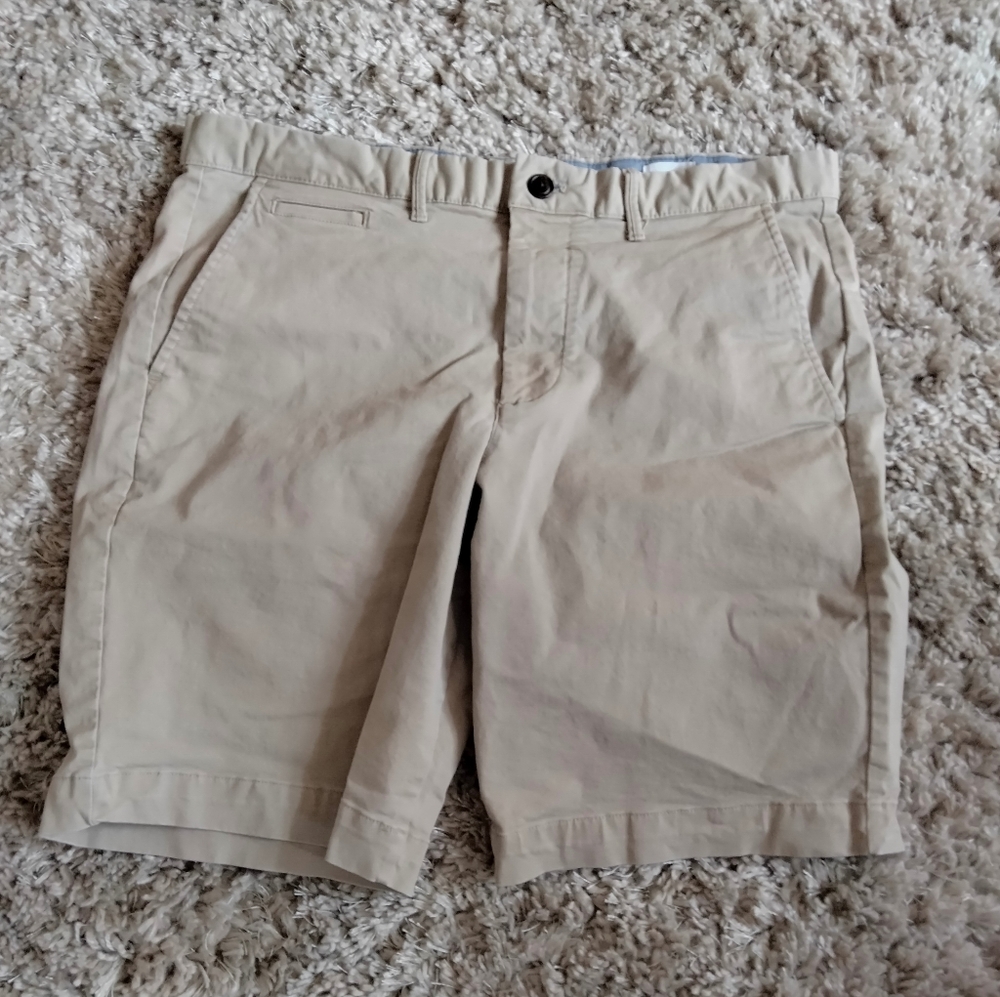 Gap men's  10" vintage tan shorts